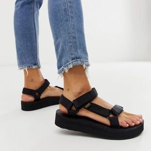 SOLD! BNWT Black Teva Midform Sandals